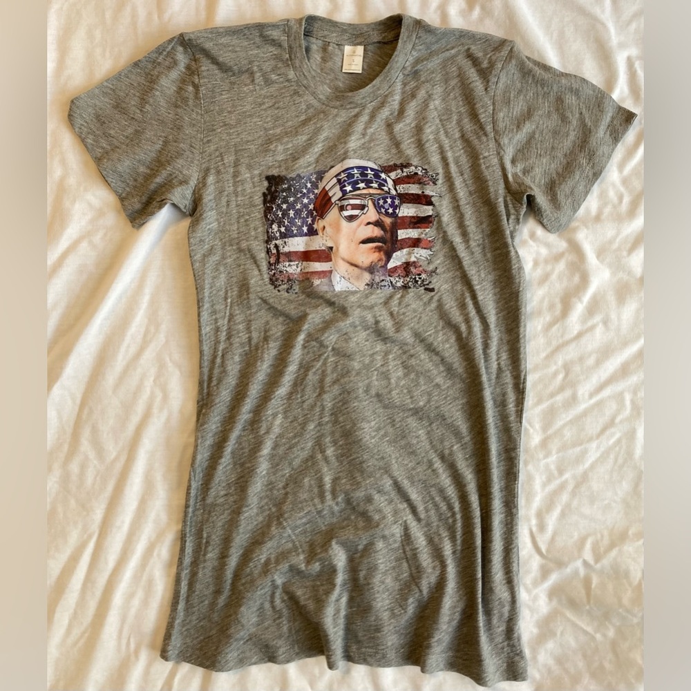 Joe Biden Merica Flag Women’s Juniors Size S Grey Tee NWT
